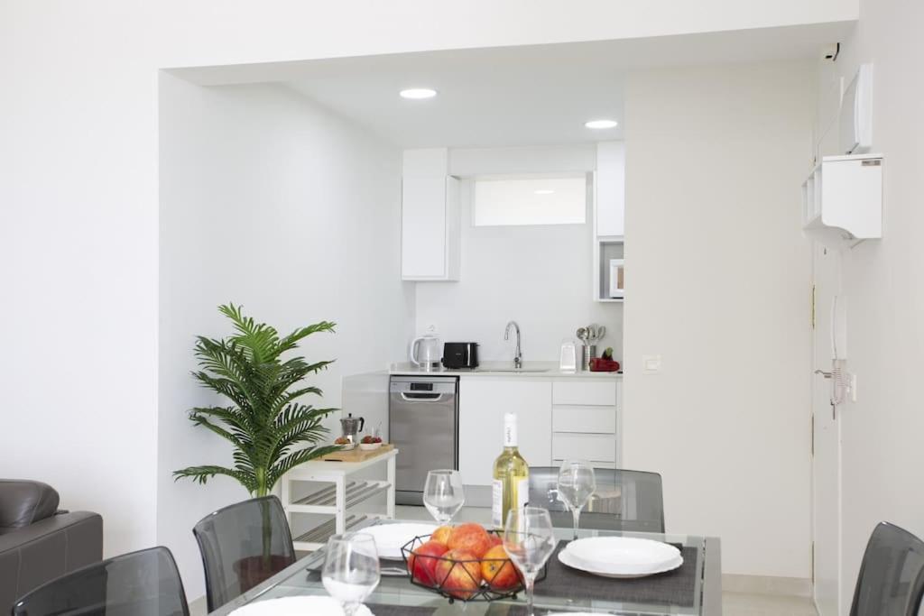 Singularstays Cullera V Luaran gambar