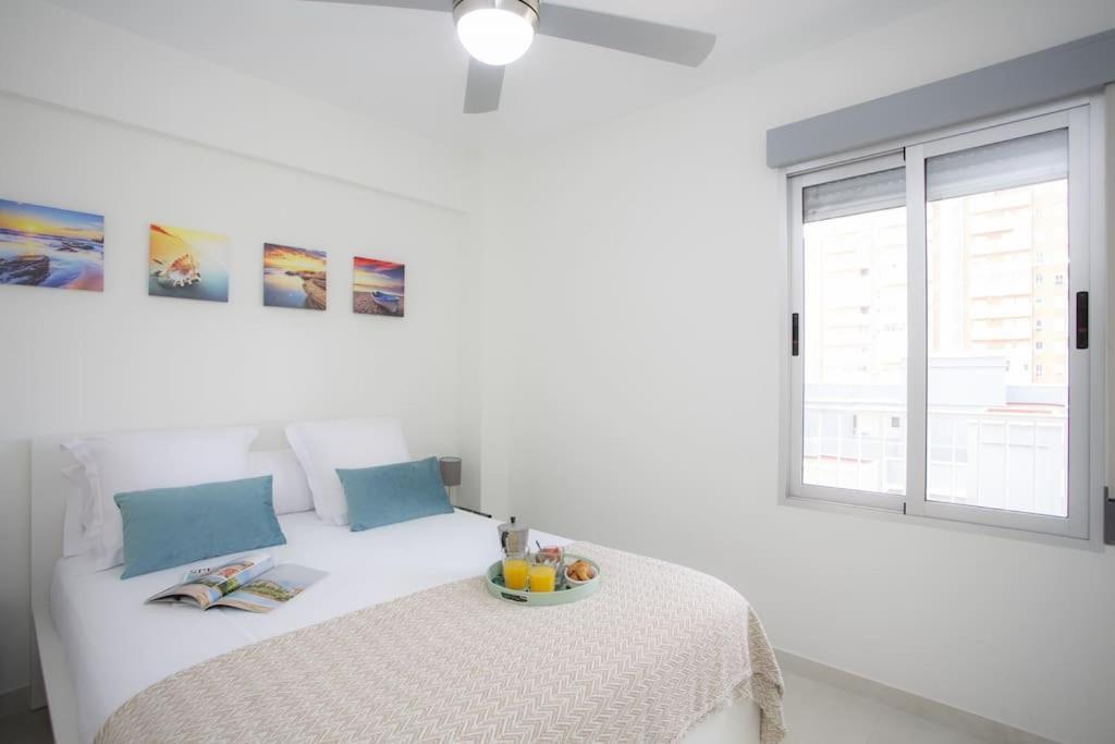 Singularstays Cullera V Luaran gambar