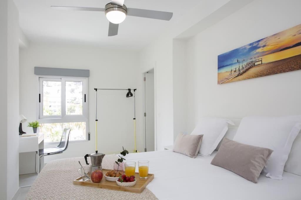 Singularstays Cullera V Luaran gambar